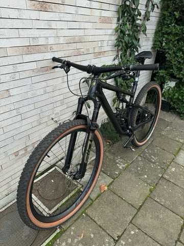 Used Specialized Epic EVO Expert 2023 2023 Mountainbike, Black, 29 — image 2 of 22