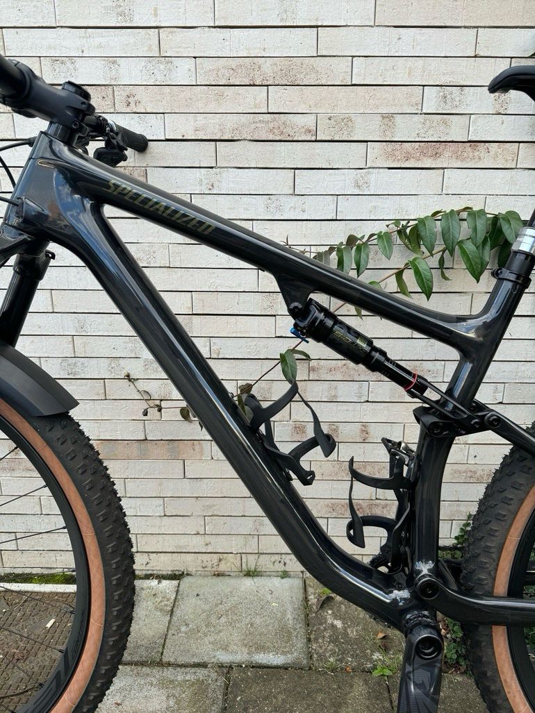 Gebrauchtes Specialized Epic EVO Expert 2023 2023 Mountainbike, Schwarz, 29 — Bild 3 von 22