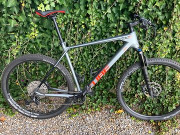Gebrauchtes CUBE REACTION C:62 RACE 2023 2023 Mountainbike, Hellgrau, 29 — Bild 3 von 5