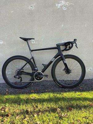 Cannondale - SuperSix EVO Carbon Disc Force eTap AXS 2021, 2021