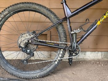 Used Kona Honzo ESD 2023 2023 Mountainbike, Black, 29 — image 2 of 3