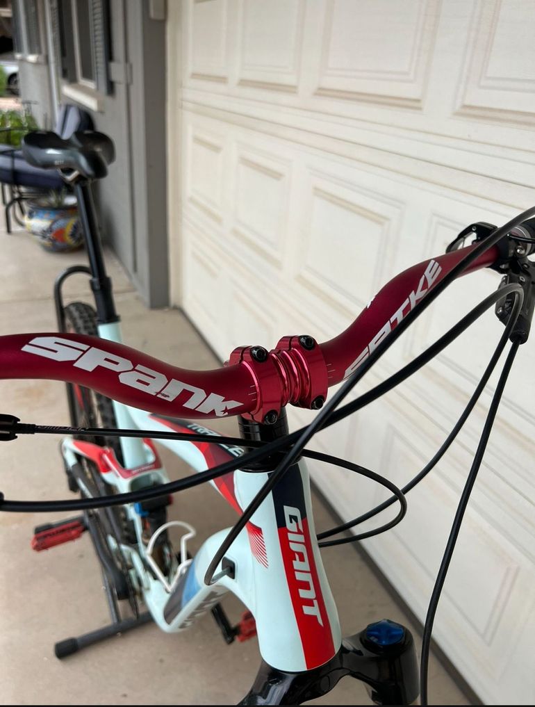 Used Giant Trance 3 2019 2019 Mountainbike, White, 27.5 — image 11 of 11