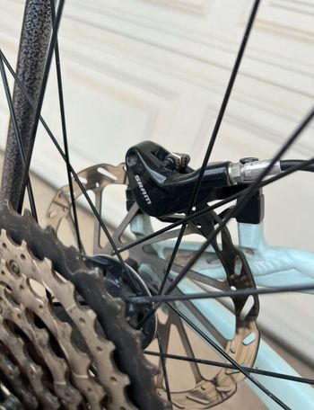 Used Giant Trance 3 2019 2019 Mountainbike, White, 27.5 — image 8 of 11