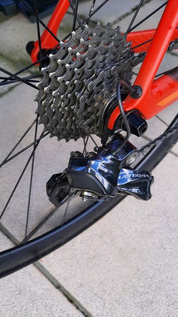 Used BMC SLR 01 di2 ultegra 2018 Road & Gravel, Red — image 8 of 12