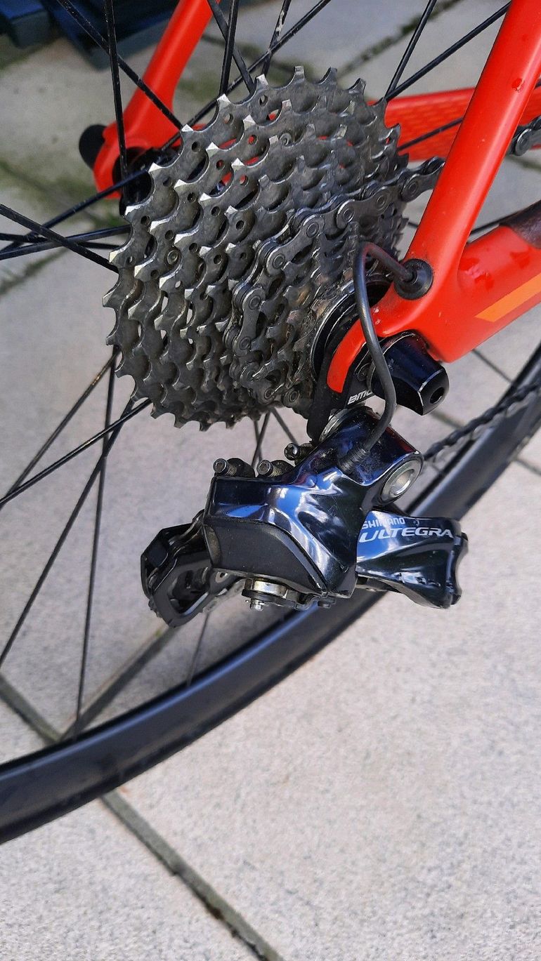 Used BMC SLR 01 di2 ultegra 2018 Road & Gravel — image 8 of 12