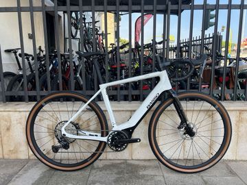 Brugt Basso Volta Sram Rival 2×12 ETAP AXS 2023 2023 Road & Gravel