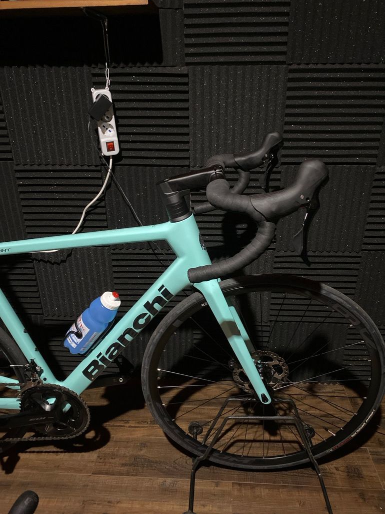 Used Bianchi Sprint - 105 Di2 2024 Road & Gravel, Blue — image 4 of 7