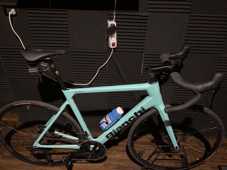 Used Bianchi Sprint - 105 Di2 2024 Road & Gravel, Blue — image 1 of 7