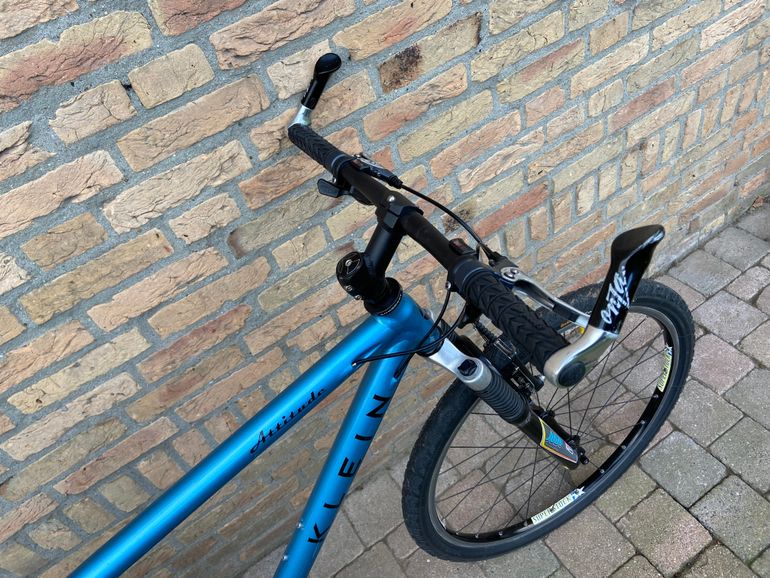 Used Trek Attitude 2002 Mountainbike, Blue — image 5 of 7
