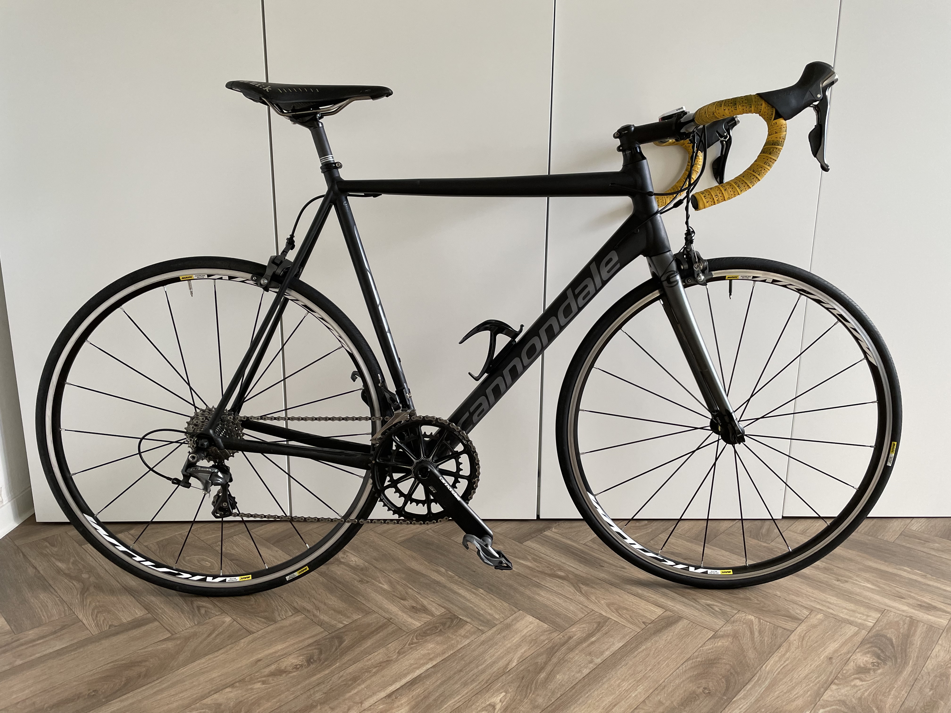 Cannondale caad12 ultegra outlet 2018