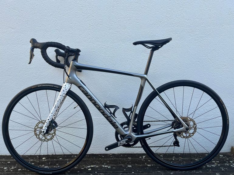 Cannondale Synapse Carbon Disc Ultegra Di2 used in 54 cm buycycle