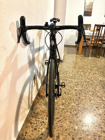 Used Bianchi Infinito XE 105 2023 2023 Road & Gravel, Negro — image 5 of 6