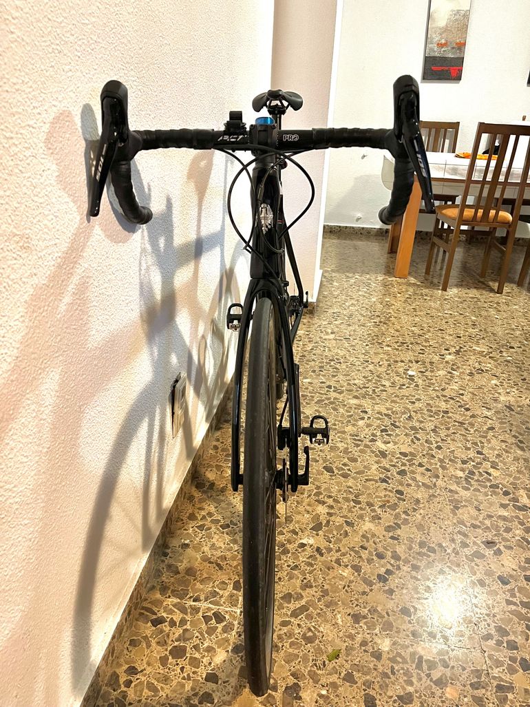 Used Bianchi Infinito XE 105 2023 2023 Road & Gravel, Negro — image 5 of 6