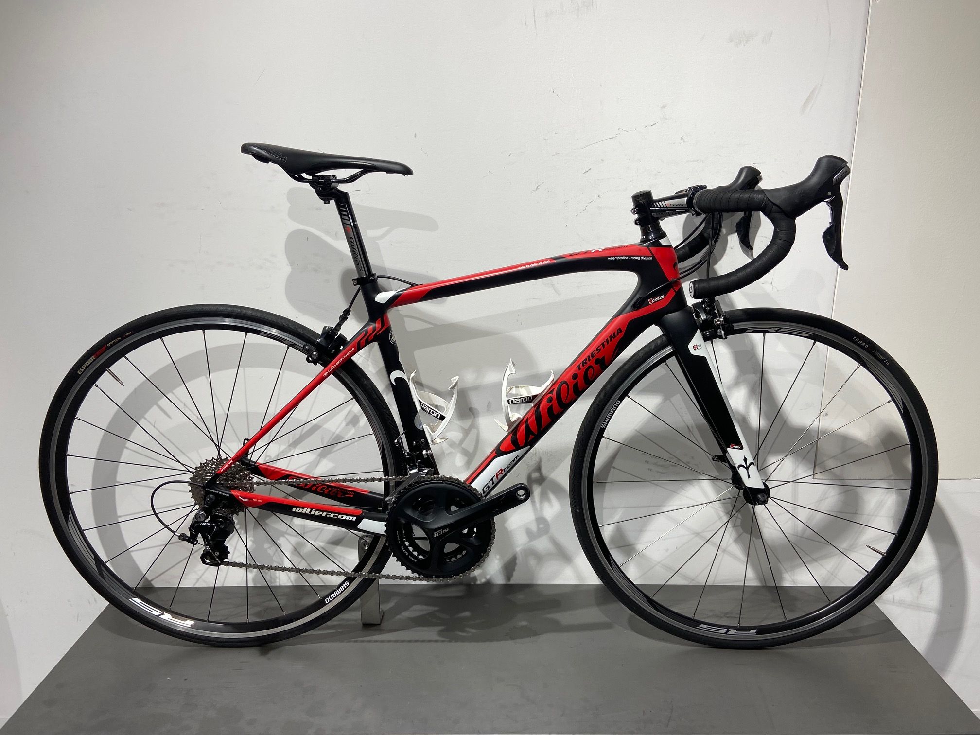 Wilier GTR Team SHIMANO 105 R7000 11s gebruikt in S Black Friday aanbiedingen buycycle Nederland