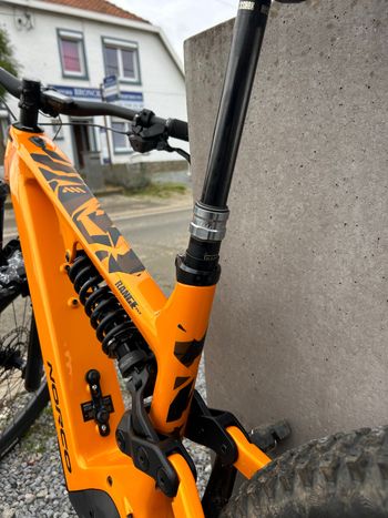Gebrauchtes Norco Range VLT C2 2022 2022 Mountainbike, Orange, 29 — Bild 4 von 5
