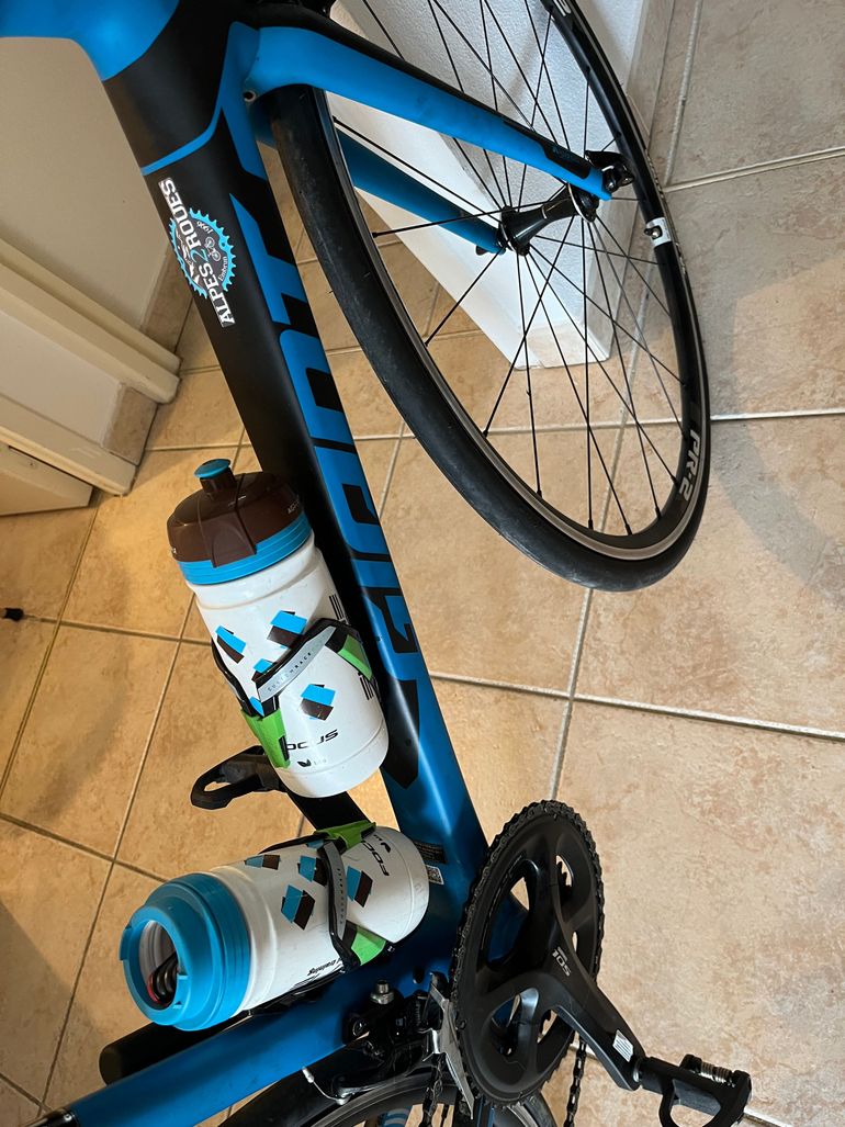 Used Giant TCR Advanced 2 2017 2017 Road & Gravel — image 4 of 4