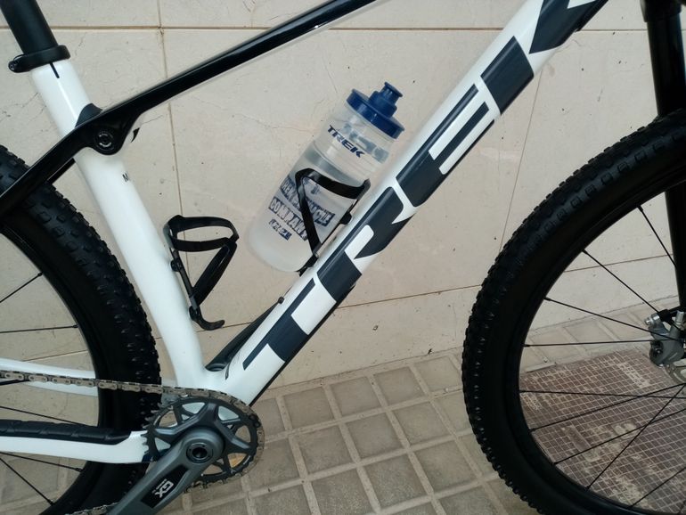 Used Trek Procaliber 9.7 AXS ML 2024 2024 Mountainbike, White — image 6 of 7