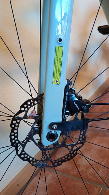 Used CUBE NUROAD HYBRID C:62 RACE FE 400X 2025 Road & Gravel, White — image 8 of 12