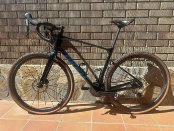 Used Giant Revolt Advanced 2 2024 2024 Road & Gravel