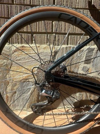 Used Giant Revolt Advanced 2 2024 2024 Road & Gravel, Blue — image 6 of 8