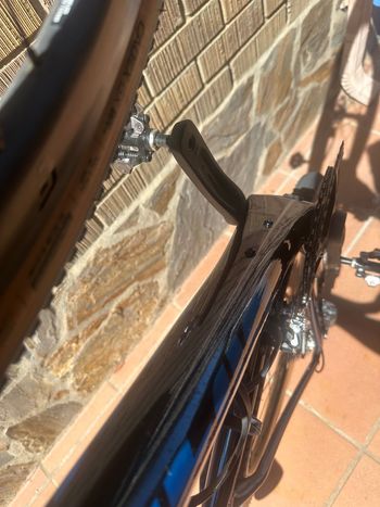 Used Giant Revolt Advanced 2 2024 2024 Road & Gravel, Blue — image 8 of 8