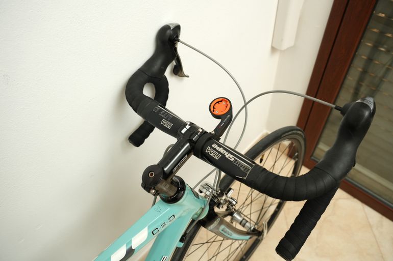 Used Bianchi Via Nirone 7 2018 Road & Gravel, Black — image 6 of 7