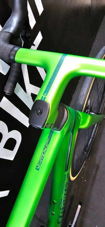Used Wilier VERTICALE SLR 2025 Road & Gravel, Green — image 7 of 9