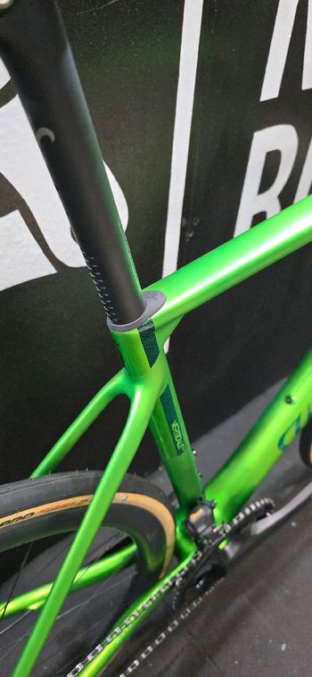 Used Wilier VERTICALE SLR 2025 Road & Gravel, Green — image 6 of 9