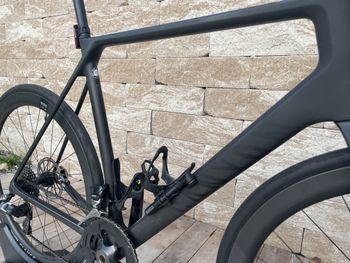 Canyon Endurace CF SLX Disc 9.0 LTD 2017 Road & Gravel usato, shop.filter.color.1 — immagine 4 di 8
