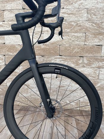 Canyon Endurace CF SLX Disc 9.0 LTD 2017 Road & Gravel usato, shop.filter.color.1 — immagine 5 di 8