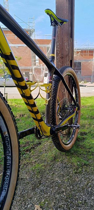 Used Niner AIR 9 RDO SRAM XX1 EAGLE GOLD 1 x 12V 2017 Mountainbike, Black — image 10 of 60