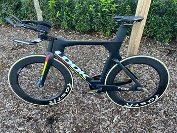 Used Look Pistefiets 2024 Road & Gravel, Black — image 1 of 13