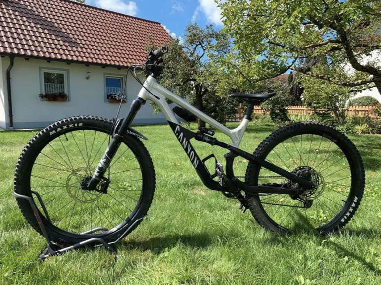Used Canyon Spectral 125 AL 6 2022 Mountainbike — image 1 of 8