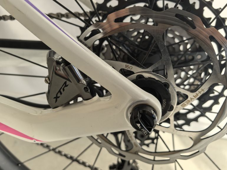 Used Canyon Lux Trail CF 9 Emily Batty 2023 2023 Mountainbike, White, 29 — image 14 of 15