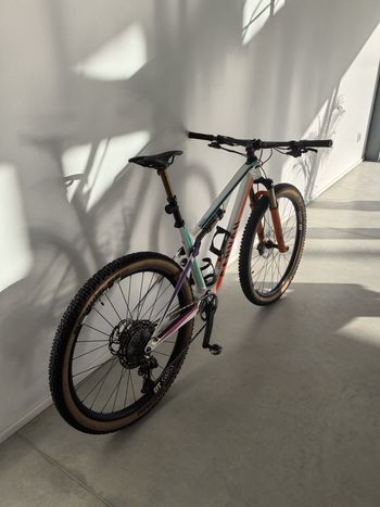 Used Canyon Lux Trail CF 9 Emily Batty 2023 2023 Mountainbike, White, 29 — image 6 of 15