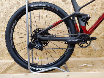 Used Mondraker F-PODIUM CARBON DC 2022 Mountainbike, Red — image 2 of 7