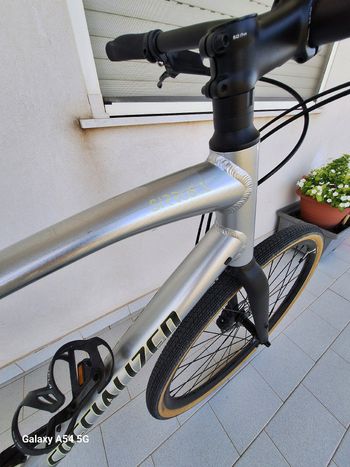 Used Specialized Sirrus X 3.0 2022 Road & Gravel, Light Gray — image 2 of 8