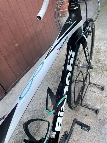 Brugt Bianchi Infinito Ultegra Compact 2013 2013 Road & Gravel — billede 9 af 11