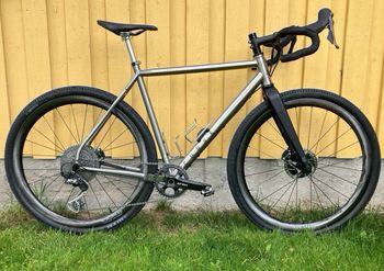 Used Curve Gxr Ti with 415 fork Frameset 2023 Road & Gravel, Gris claro — image 1 of 4