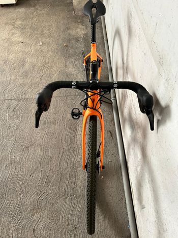 Pinarello Granger X5 Disc 2023 2023 Road & Gravel usato, Arancione — immagine 8 di 13