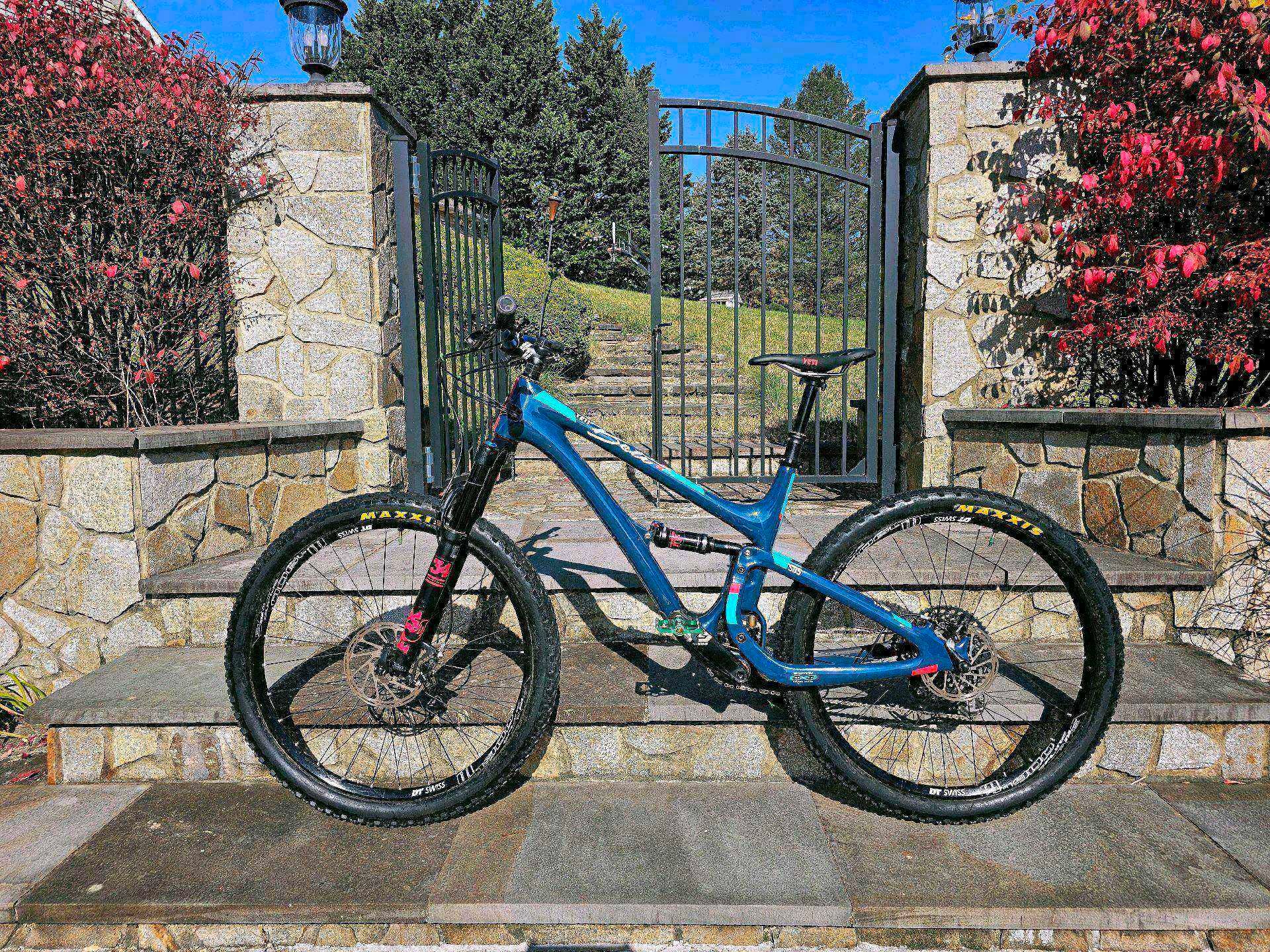 Yeti SB5 Beti Carbon XT SLX