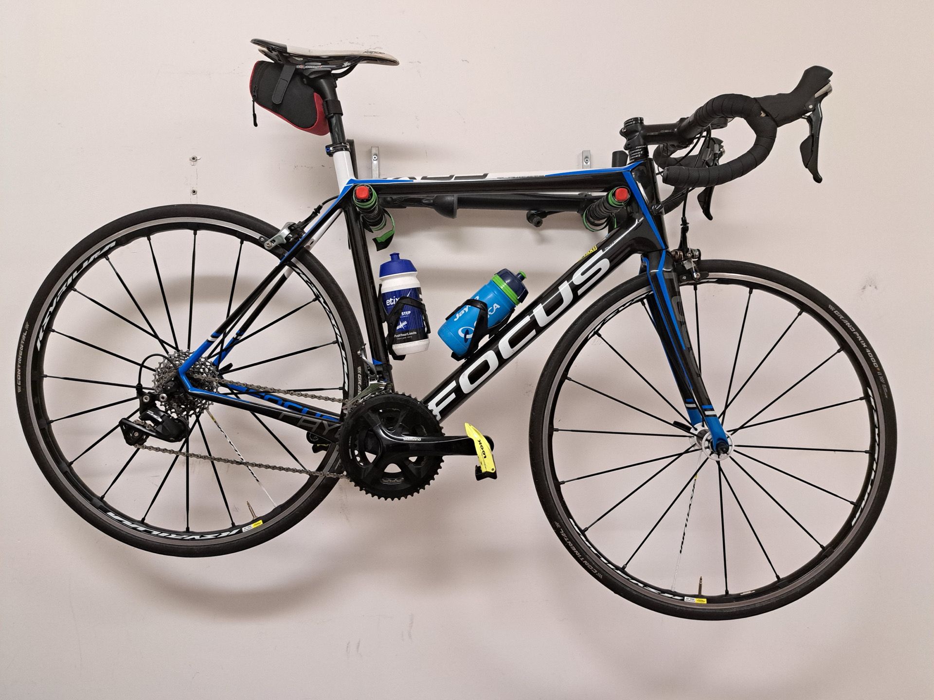 Focus cayo full carbon on sale