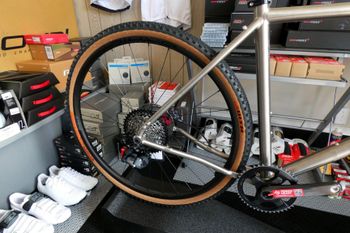 Used Lynskey GR300 SRAM Force AXS XPLR 1x 2024 Road & Gravel, Light Gray — image 20 of 32