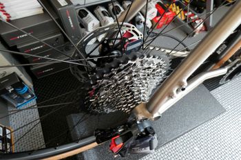 Used Lynskey GR300 SRAM Force AXS XPLR 1x 2024 Road & Gravel, Light Gray — image 21 of 32