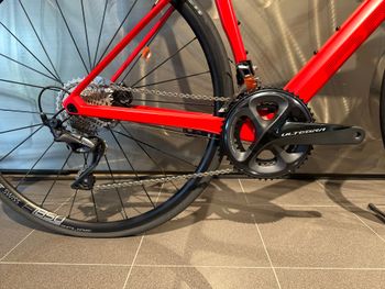 Used BMC Roadmachine 02 TWO 2020 2020 Road & Gravel, Red — image 3 of 4