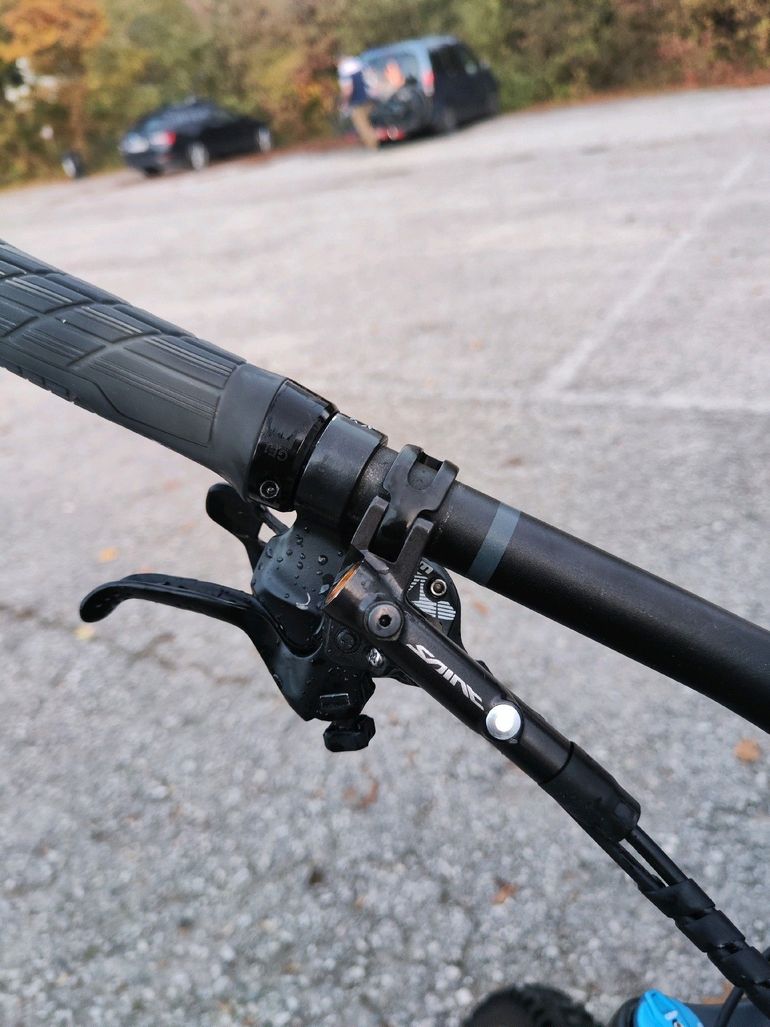 Used Trek Slash 9.7 2020 2020 Mountainbike, Black, 29 — image 10 of 10