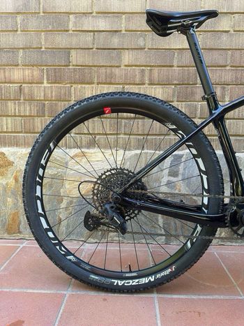 Brugt Canyon Exceed CF 8 2024 2024 Mountainbike — billede 2 af 8