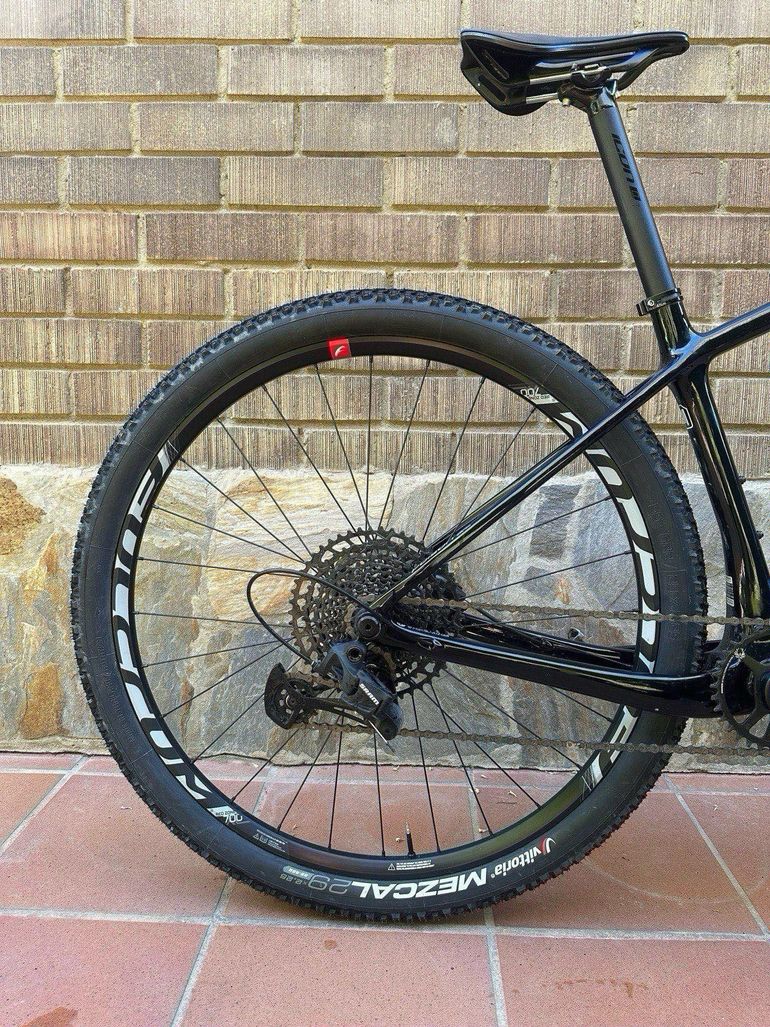 Brugt Canyon Exceed CF 8 2024 2024 Mountainbike — billede 2 af 8