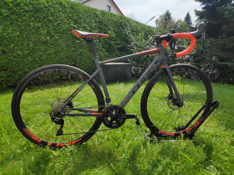 Cube attain sl road bike 2019 sale