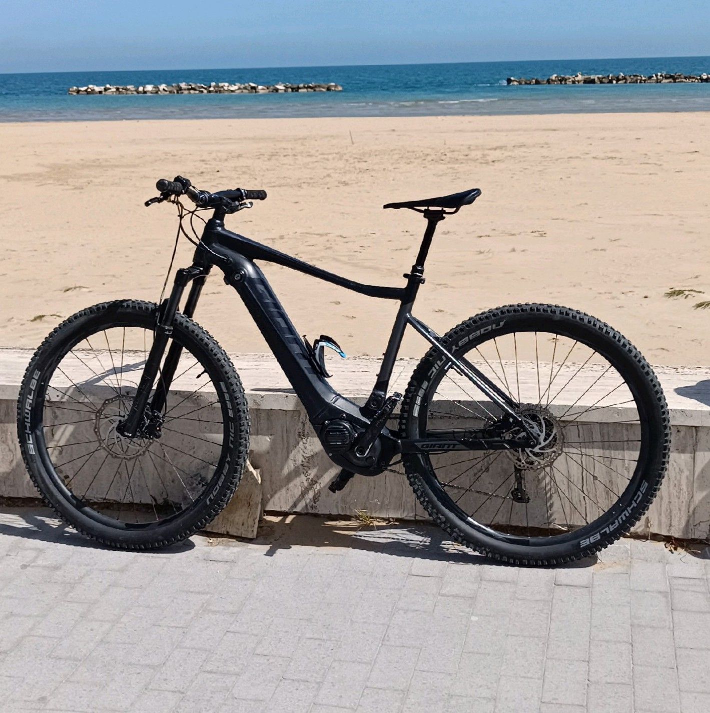 Giant Fathom E 2 Pro Electric Bike used in LG buycycle